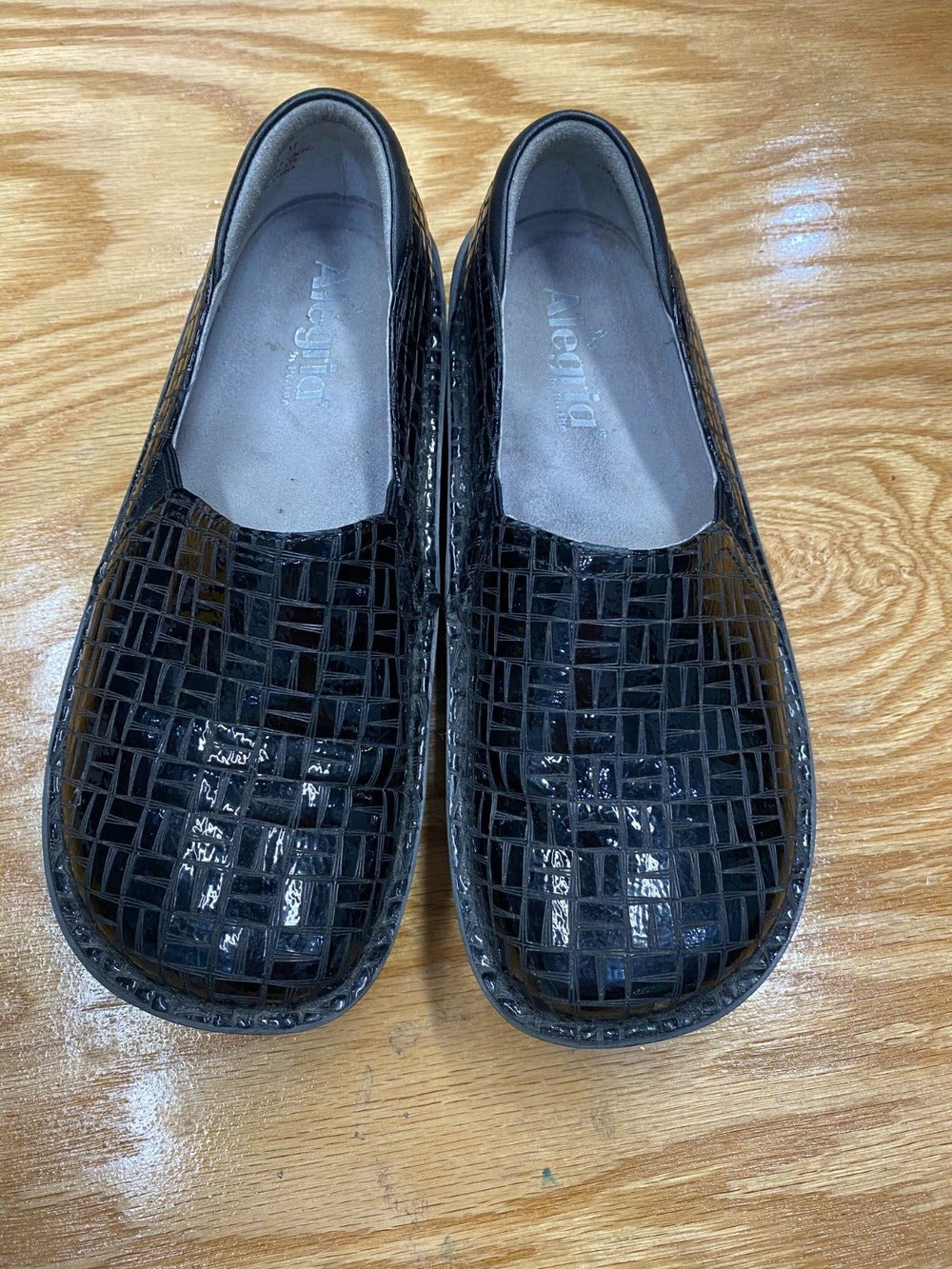 Alegria Comfort Shoes Women's 5 Black Patent Leather Slip On Round Toe Clog S25